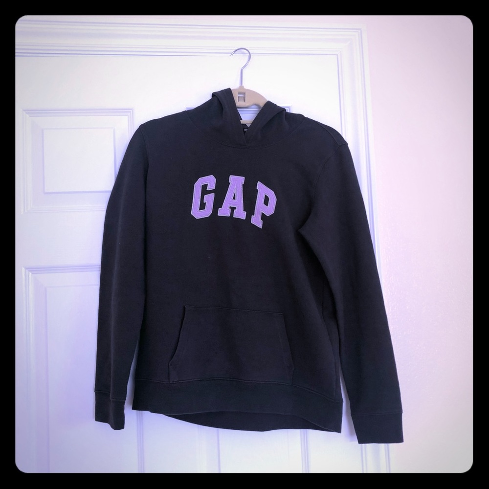 GAP sweatshirt